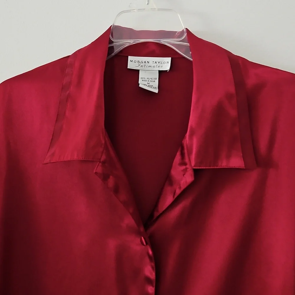 Morgan Taylor Intimates Cherry Red Satin Button Up Lounge Top Pajama Size Medium
